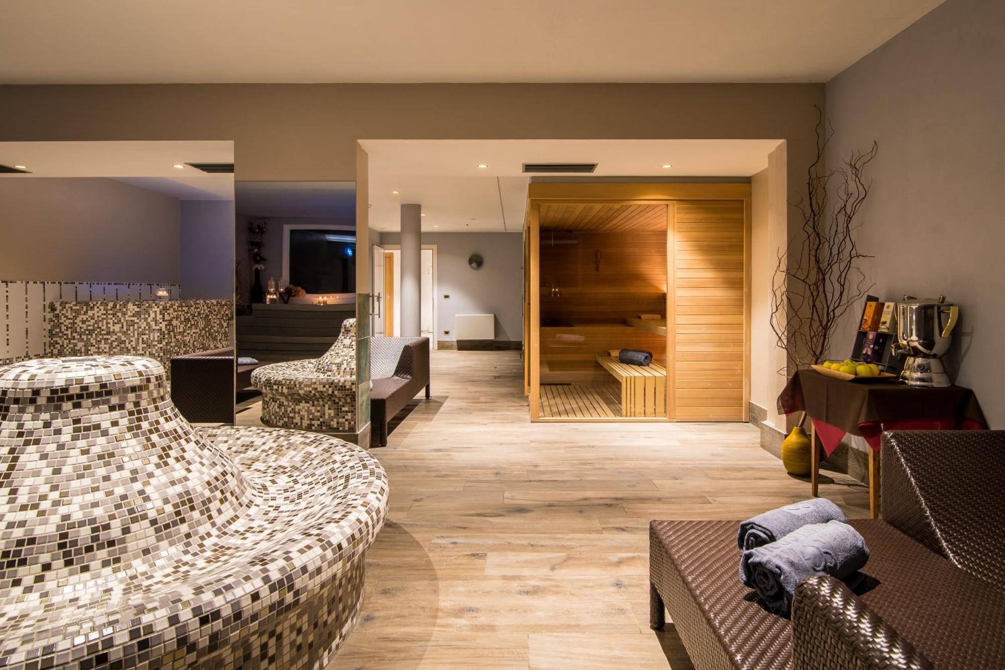 Hotel Colfosco 산마르티노디카스트로차 외부 사진